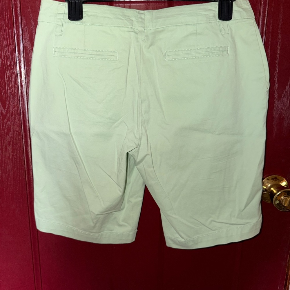 Women’s Light Mint Casual Shorts - Picture 2 of 3